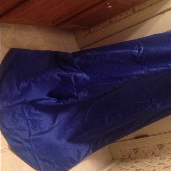 Dress - Picture 2 of 4